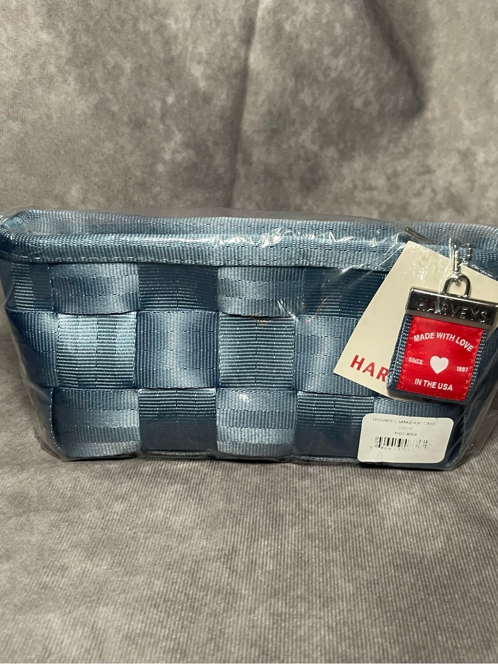 New Harveys Seatbelt Denim blue triangle makeup case - woven 4P belts